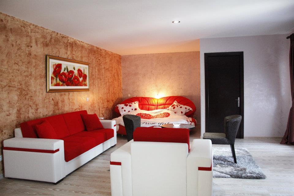 Johnny Hotel Kamenice Exterior photo