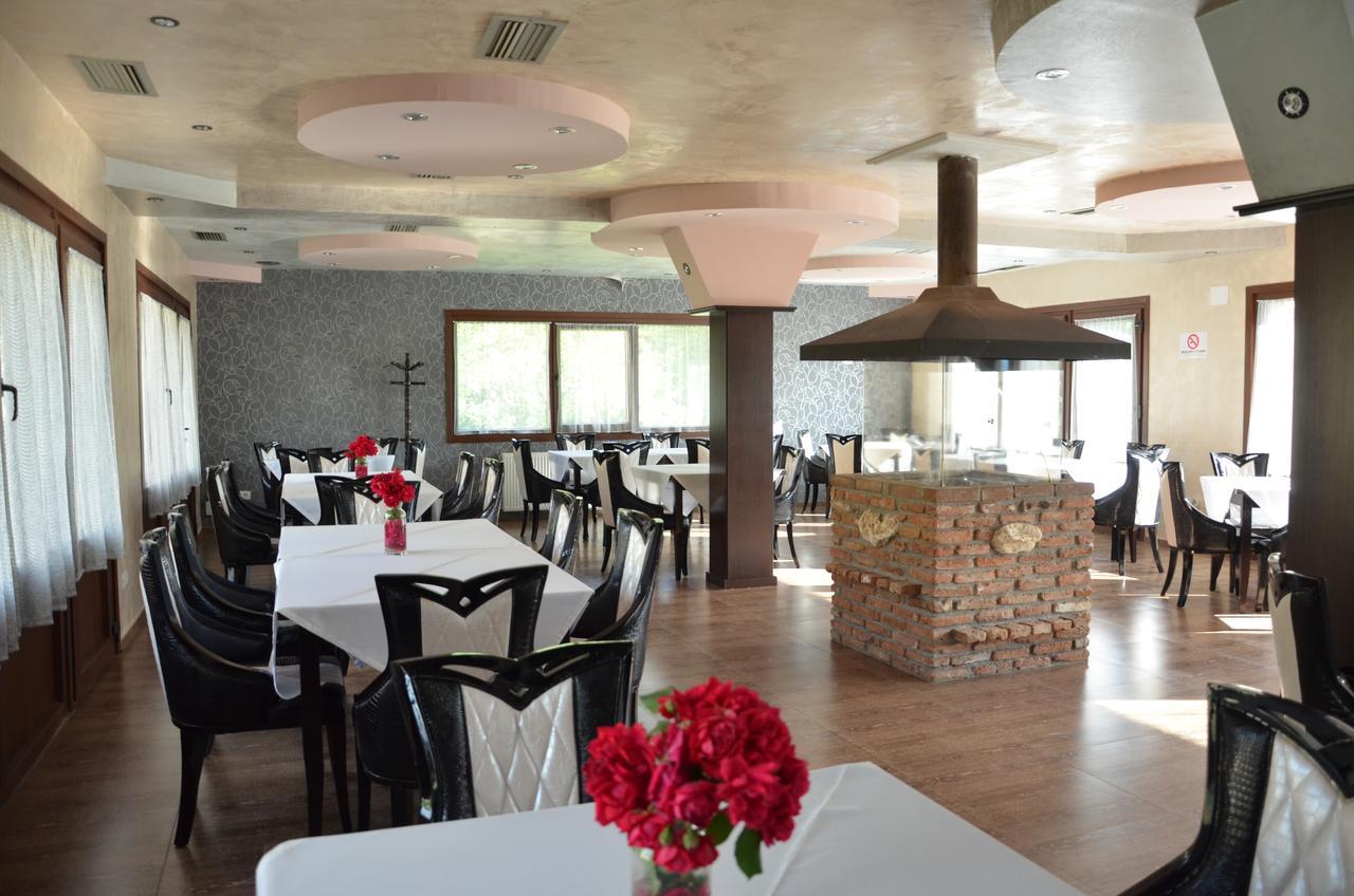 Johnny Hotel Kamenice Exterior photo